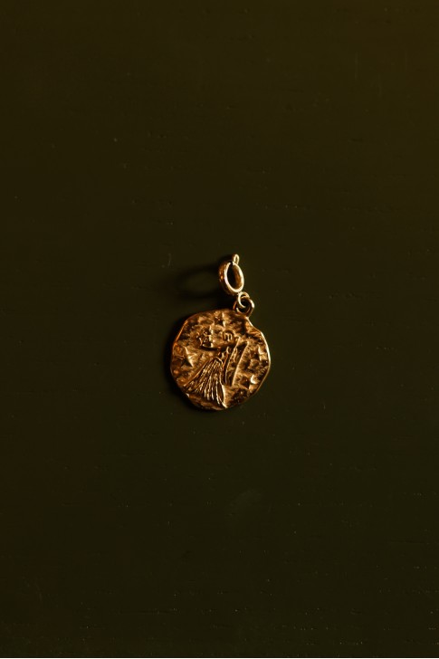Medallion Virgo